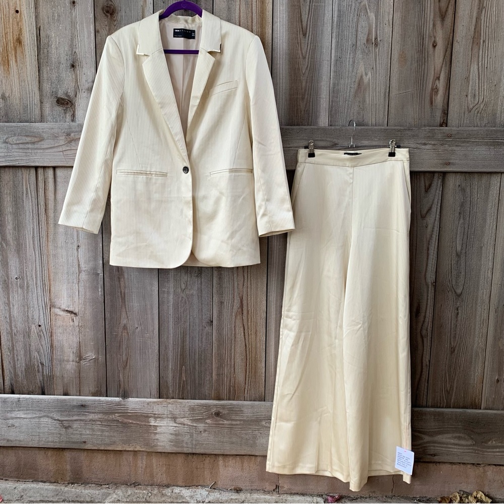 bnwt asos cream pinstripe oversized suit set
